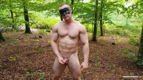 Hunk jerking off outdoors