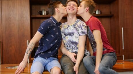 Twink threesome gay porn